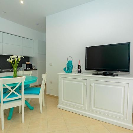 Holiday House Solemare Орікум Екстер'єр фото