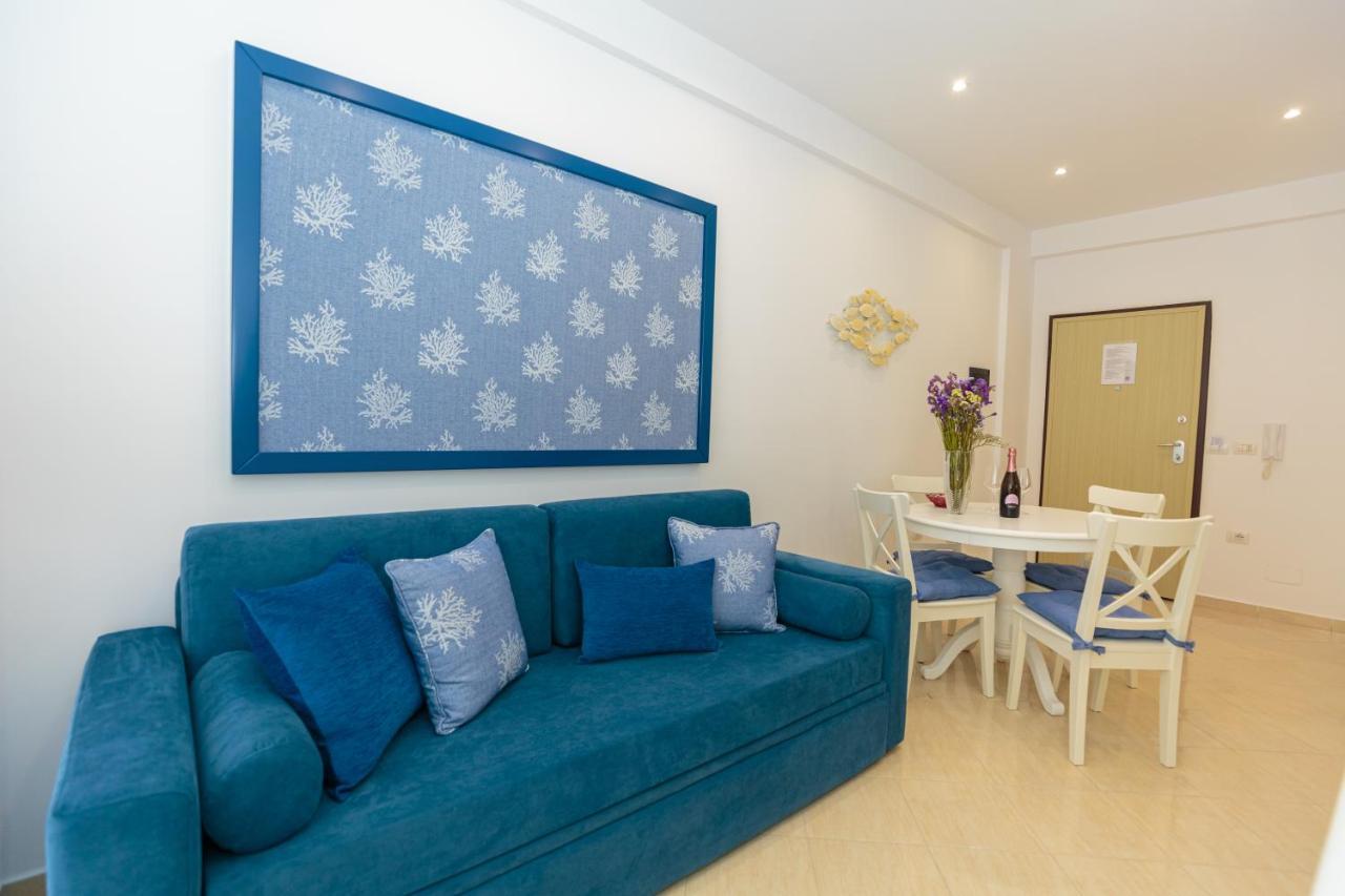 Holiday House Solemare Орікум Екстер'єр фото
